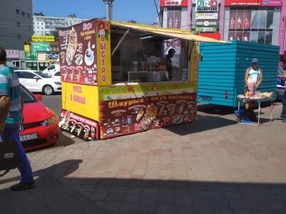 otruyennya-shaurmoyu-33-pratsivnika-derzhprodspozhivsluzhbi-pereviryayut-mafi-z-fast-fudom-u-kiyevi