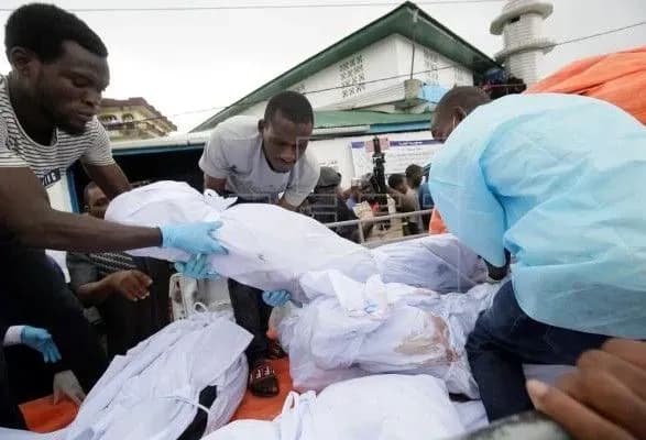 blizko-30-ditey-zaginuli-na-pozhezhi-u-shkoli-v-liberiyi