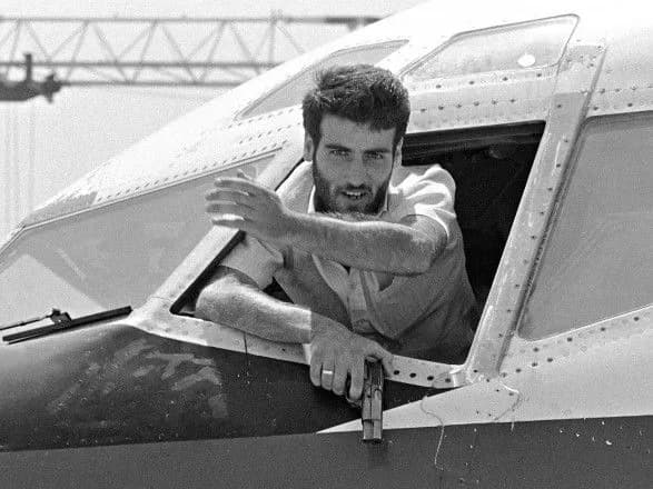 u-gretsiyi-zaareshtuvali-livantsya-za-vikradennya-litaka-bilshe-30-rokiv-tomu