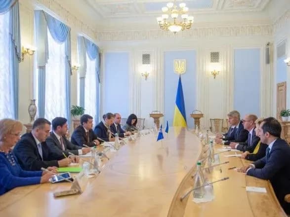 razumkov-obgovoriv-partnerstvo-z-kerivnikom-misiyi-mvf