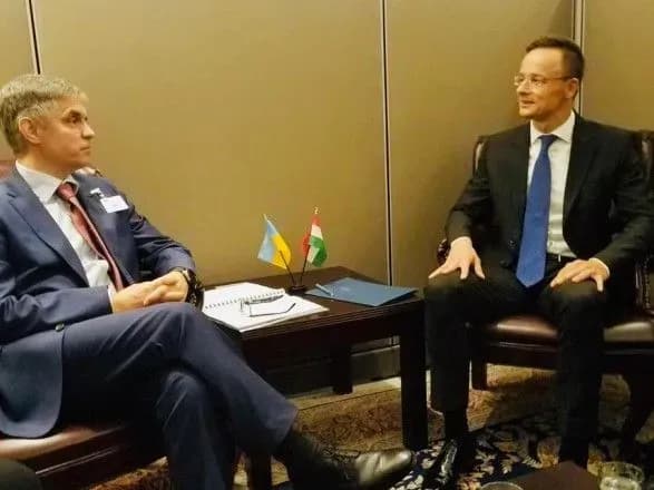 glavi-mzs-ukrayini-ta-ugorschini-domovilis-pro-kontakt-na-nayvischomu-rivni