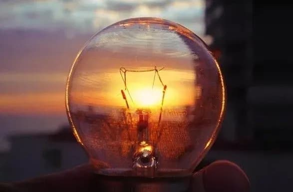 mikrorayon-umani-de-khasidi-svyatkuyut-rosh-kha-shana-zalishivsya-bez-svitla