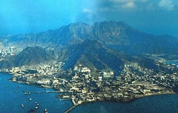 bilya-beregiv-yemenu-znik-parom-z-55-osobami-na-bortu