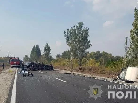 na-zaporizhzhi-zitknulis-legkoviki-ye-zagibli-ta-postrazhdali