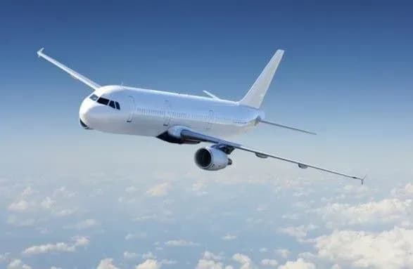 litak-prezidenta-kipru-terminovo-siv-u-nyu-yorku