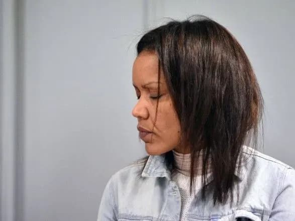 cherez-vbivstvo-8-richnoyi-ditini-vpershe-v-istoriyi-ispaniyi-zasudili-do-dovichnogo-uvyaznennya-zhinku