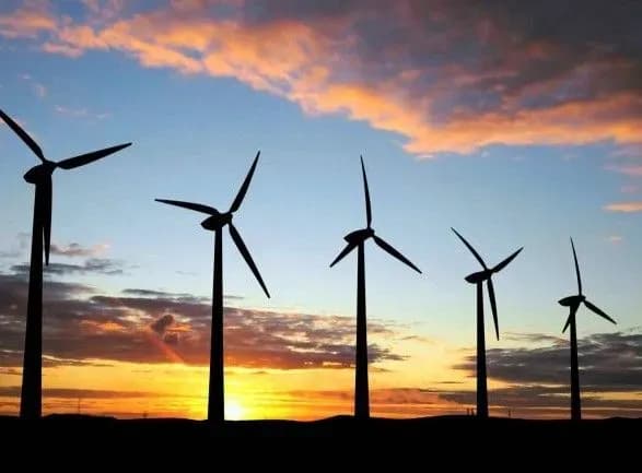 za-devyat-misyatsiv-potuzhnist-zelenoyi-elektroenergetiki-v-ukrayini-zrosla-u-dva-razi