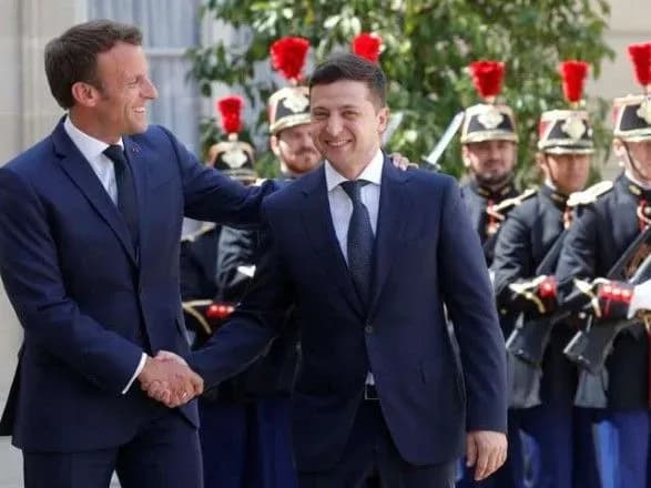 korabelna-avariya-z-ukrayintsyami-zelenskiy-prosiv-makrona-prodovzhiti-poshuki-moryakiv