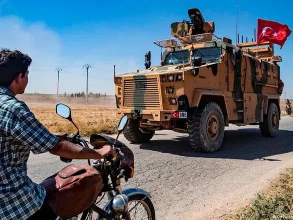 parlament-v-ankari-dav-zelene-svitlo-nastupu-turetskikh-sil-u-siriyi