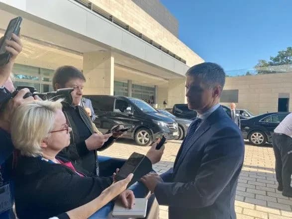 pristayko-zustrich-u-normandskomu-formati-mozhe-vidbutisya-v-listopadi-yakscho-rosiya-pogoditsya