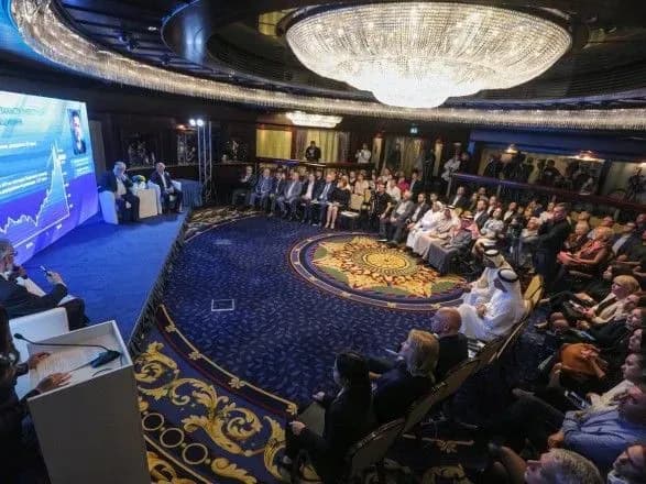 bank-arkada-ta-industrial-innovation-group-zapuskayut-pershiy-v-ukrayini-blokcheyn-danikh