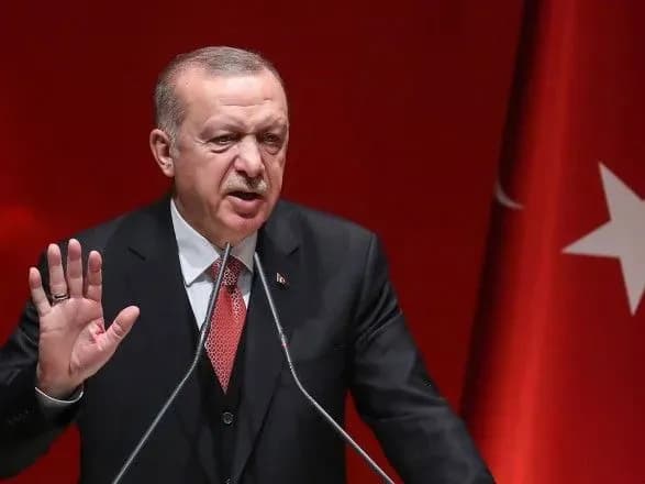 zmi-erdogan-vikinuv-list-trampa-iz-zaklikom-ne-buti-durnem-na-smitnik