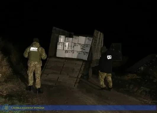 zhiteliv-kharkivschini-spiymali-na-kontrabandi-agrokhimiyi-na-600-tis-grn-do-rf