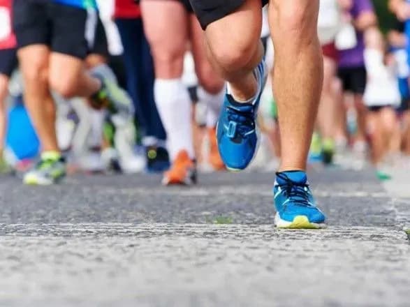 ukrayinski-veterani-vizmut-uchast-u-marafoni-morskikh-pikhotintsiv-u-ssha