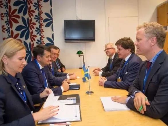 ukrayina-shukatime-partneriv-dlya-posilennya-radi-yevropi-razumkov