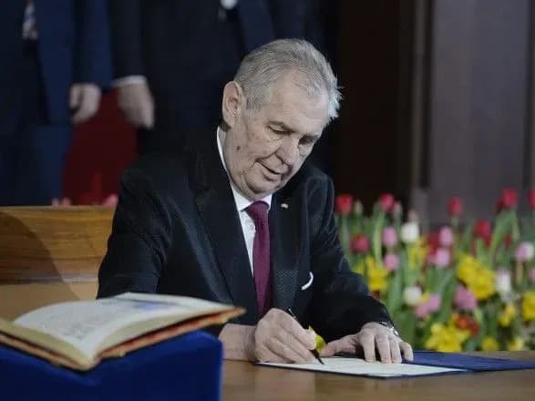 u-administratsiyi-cheskogo-prezidenta-sprostovuyut-bud-yaki-frazi-pro-viznannya-krimu-rosiyskim