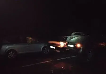 cherez-veliku-dtp-na-zhitomirskiy-trasi-bilya-kiyeva-utvorivsya-zator