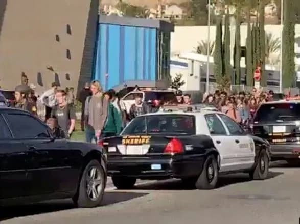 pid-chas-strilyanini-v-kaliforniyskiy-shkoli-zaginuli-dvoye-lyudey