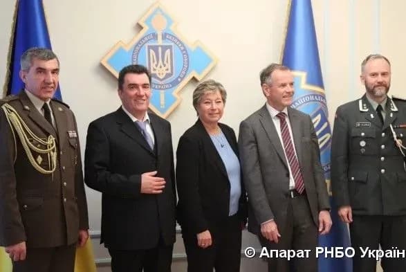 sekretar-rnbo-obgovoriv-z-predstavnitseyu-norvegiyi-pitannya-kiberbezpeki