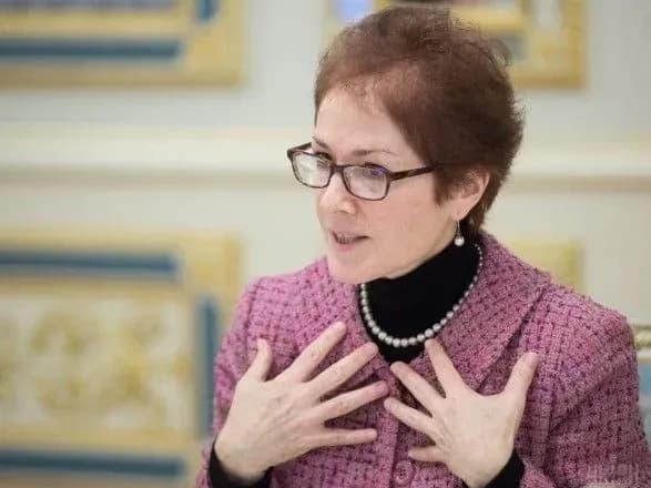 yovanovich-na-slukhannyakh-u-kongresi-koruptsiya-robit-ukrayinsku-vladu-vrazlivoyu-pered-rosiyeyu