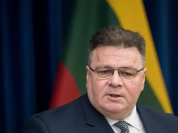 u-litvi-rozcharovani-diyami-apple-schodo-poznachennya-krimu-teritoriyeyu-rf