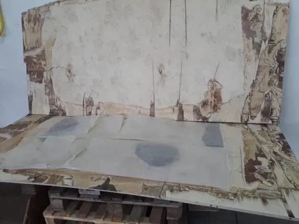 u-kleyeniy-faneri-na-zakarpatti-viyavili-veliku-partiyu-narkotikiv