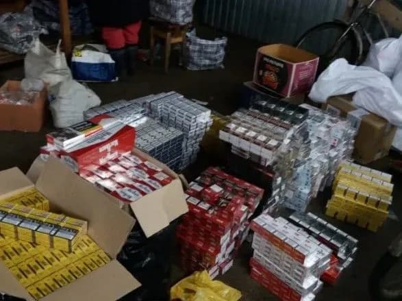 prikordonniki-viyavili-13-tochok-nakopichennya-kontrafaktnikh-tsigarok
