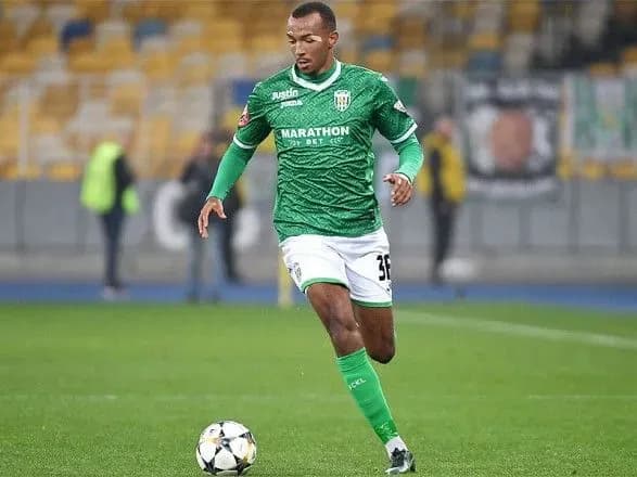 nimetskiy-forvard-pokinuv-fk-karpati