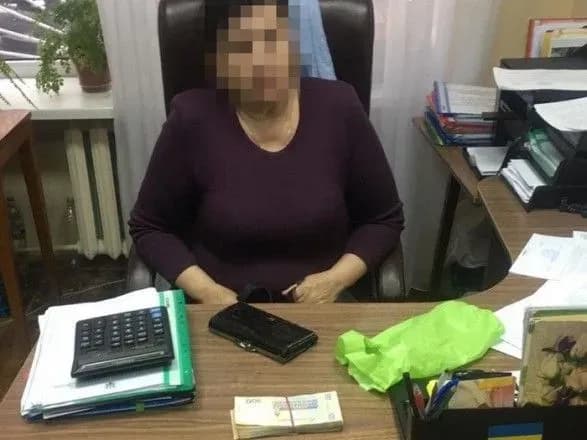 kerivnikiv-naan-vikrito-na-koruptsiyi-u-ponad-1-mln-dollariv