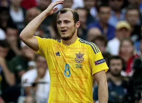 forvard-zozulya-zarobiv-penalti-u-matchi-ispanskoyi-segundi