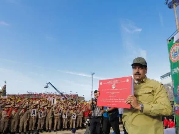 maduro-zayaviv-scho-chiselnist-narodnogo-opolchennya-u-venesueli-stanovit-3-3-mln