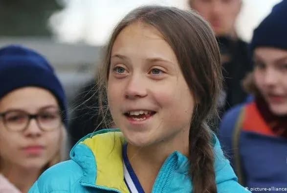 nimetska-zaliznitsya-posperechalas-z-gretoyu-tunberg-cherez-perepovneni-potyagi