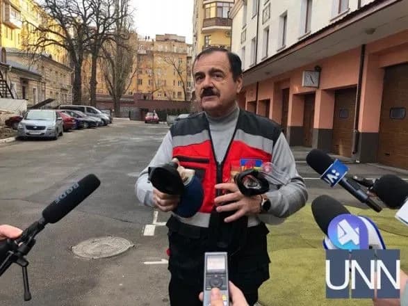 u-kiyevi-predstavili-novu-suchasnu-aparaturu-dlya-shvidkikh