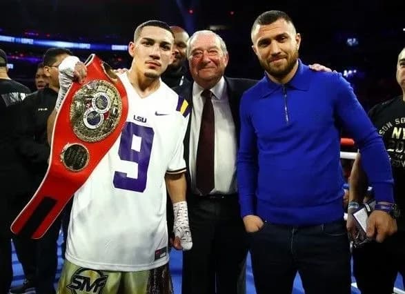 chempion-ibf-poobitsyav-nokautuvati-lomachenka-ta-kinuti-na-nastil-titul-ukrayintsya