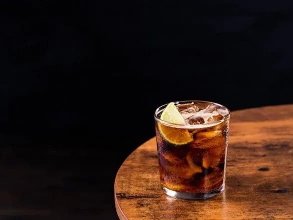 koktebel-podilivsya-retseptami-top-5-naypopulyarnishikh-kokteyliv-svitu-na-osnovi-brendi