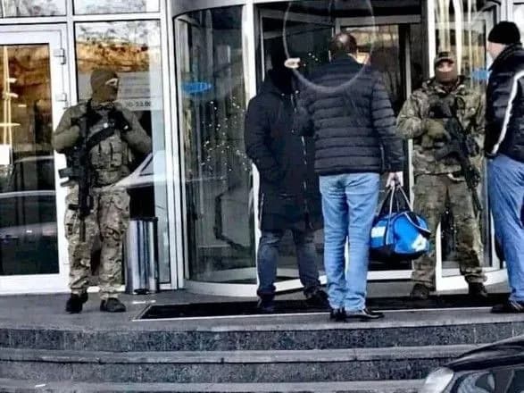 sbu-provodit-obshuki-u-stolichnomu-klubi-5-element-eksnardep