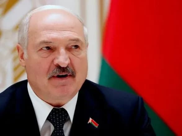 lukashenko-perekonaniy-scho-svit-vidreaguye-na-sprobu-rf-porushiti-suverenitet-bilorusi