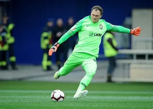 golkiper-zbirnoyi-ukrayini-potrapiv-do-top-10-naydorozhchikh-gravtsiv-svitu-u-vitsi-pislya-35-rokiv