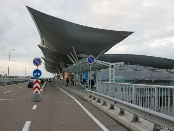 v-aeroportu-borispil-cholovika-ne-vipustili-z-ukrayini-do-dubayu-cherez-nesplatu-alimentiv