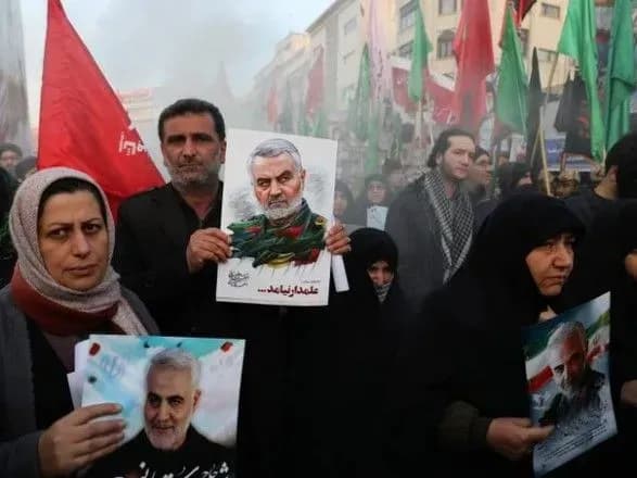 u-tegerani-poproschalisya-z-generalom-suleymani