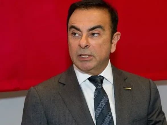 sud-tokio-konfiskuvav-vnesenu-ekskerivnikom-nissan-zastavu-v-rozmiri-mayzhe-14-mln-dolariv