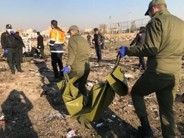 iran-gotoviy-zaluchiti-rf-do-rozshifrovki-chornikh-skrinok-litaka-mau