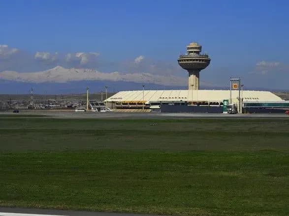 virmenska-aviakompaniya-skasuvala-reys-v-tegeran-z-mirkuvan-bezpeki