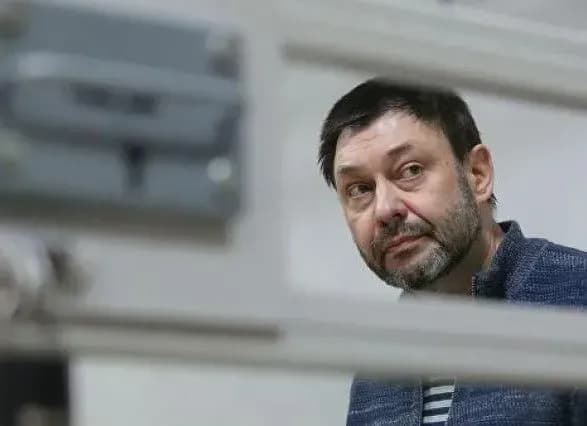 zasidannya-u-spravi-vishinskogo-vkotre-perenesli