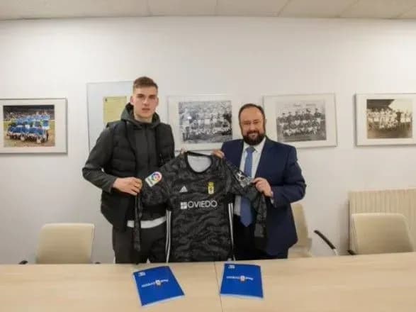 vorotar-zbirnoyi-ukrayini-lunin-zminiv-klub-v-ispaniyi