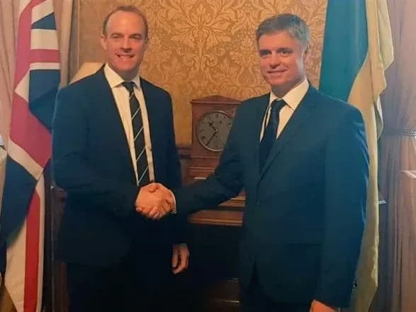 pristayko-obgovoriv-spivpratsyu-u-rozsliduvanni-katastrofi-litaka-mau-z-glavoyu-mzs-britaniyi