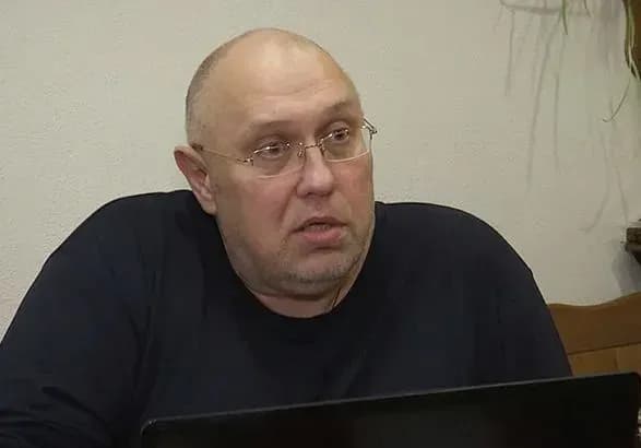 spetsoperatsiya-na-khersonschini-u-pavlovskogo-proyshli-obshuki-u-mangera-ni