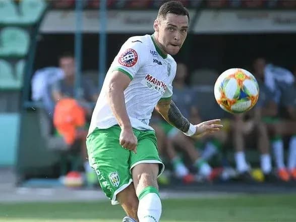 odin-iz-lideriv-karpat-zminiv-lvivskiy-klub-na-desnu