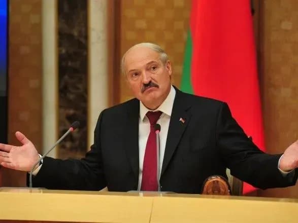 za-durniv-trimayut-lukashenko-rozpoviv-pro-prichini-energetichnogo-konfliktu-bilorusi-ta-rf