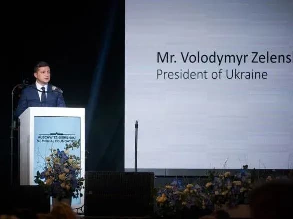 zelenskiy-doluchitsya-do-molitvi-ushanuvannya-brantsiv-kontstaboru-aushvits-birkenau